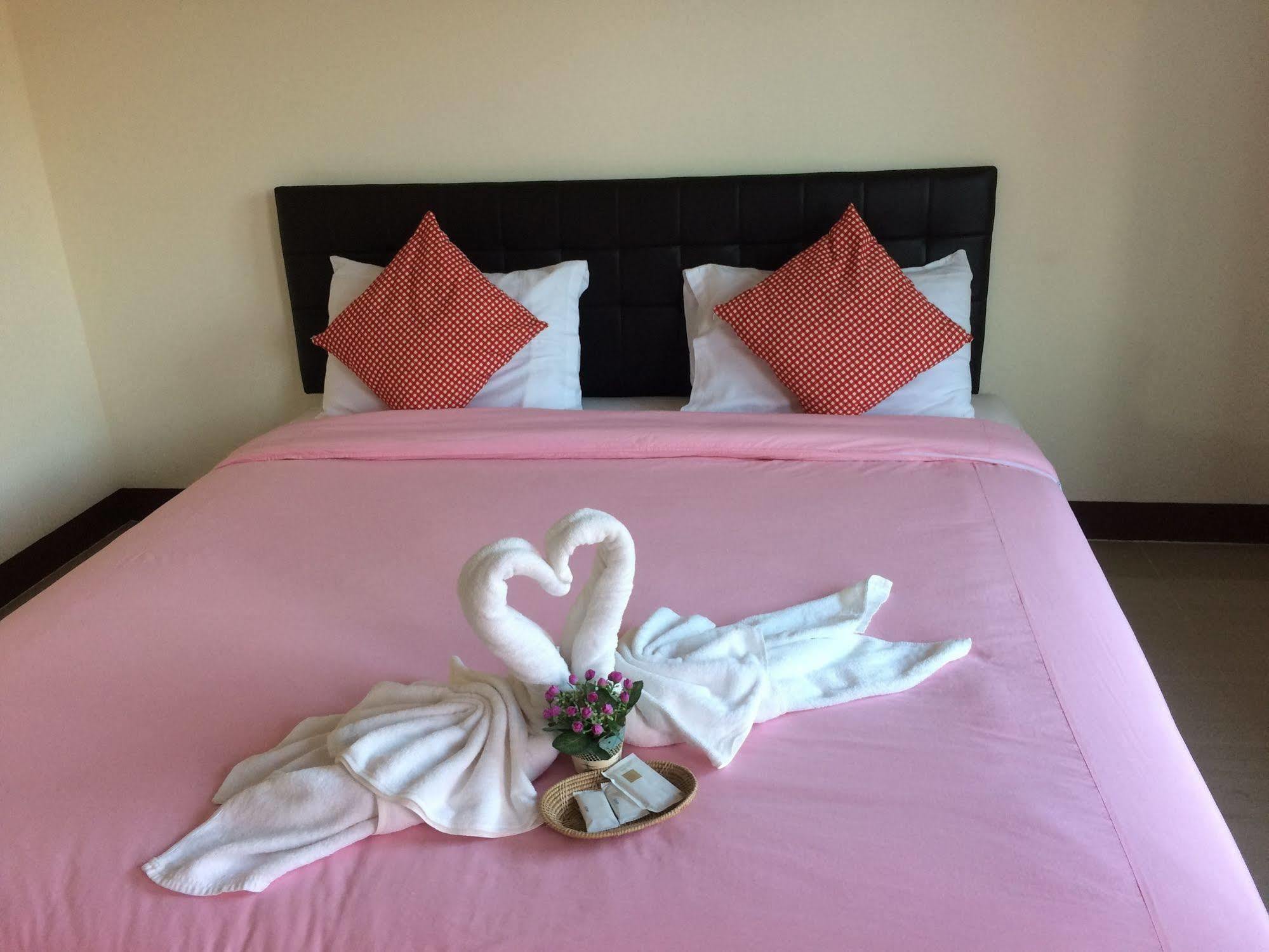 Thana Ville Resort Mae Sot Eksteriør billede