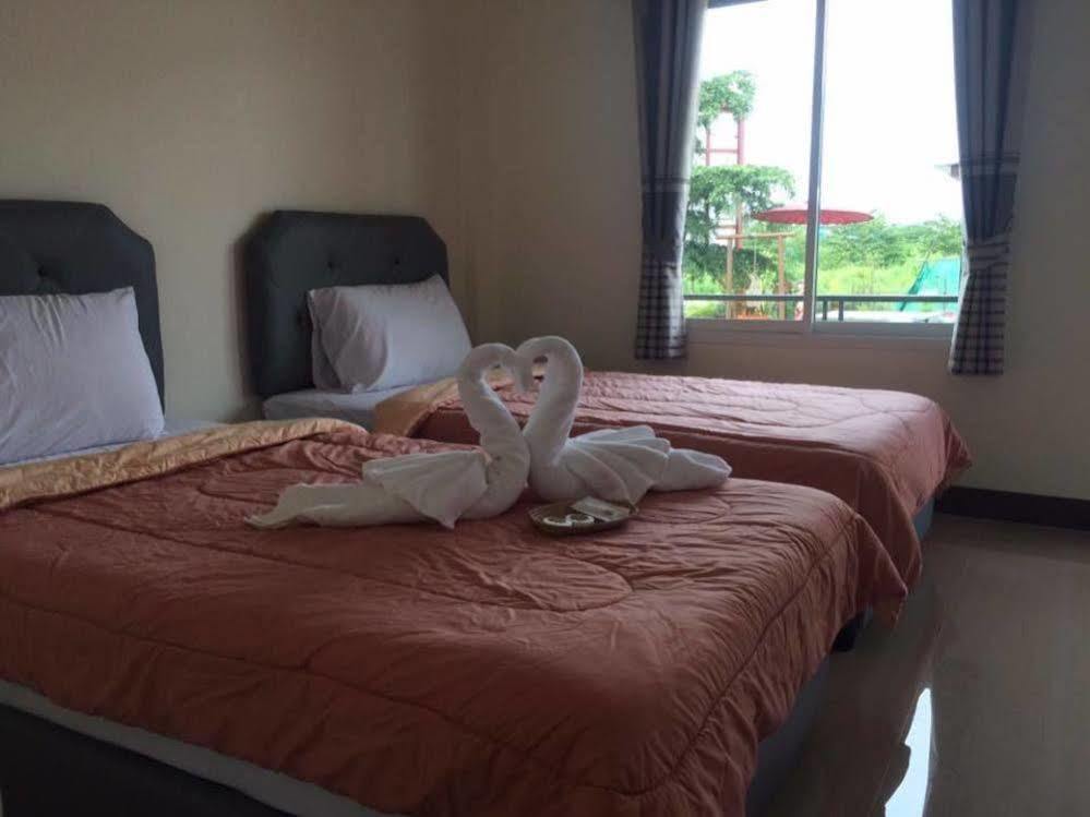 Thana Ville Resort Mae Sot Eksteriør billede